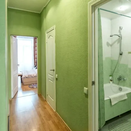 Nezavesimosti Apartment *